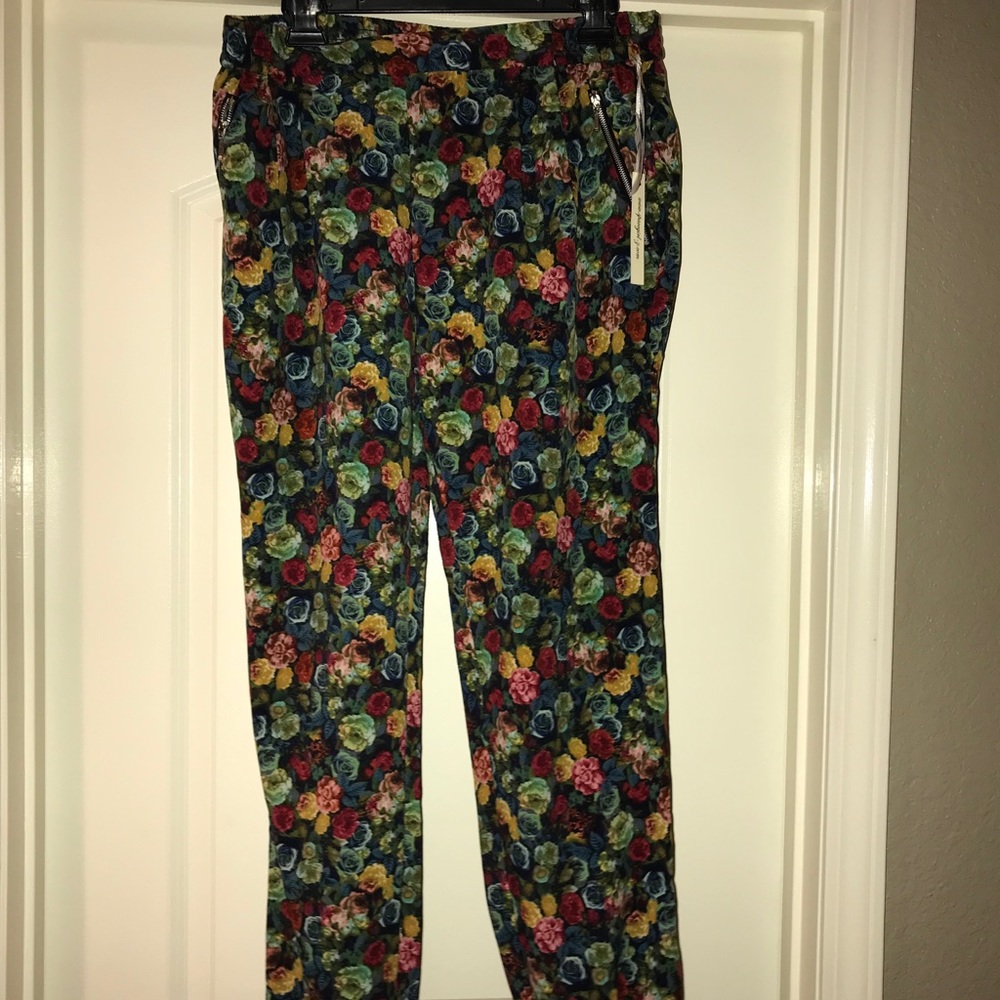 Pull up crop pants